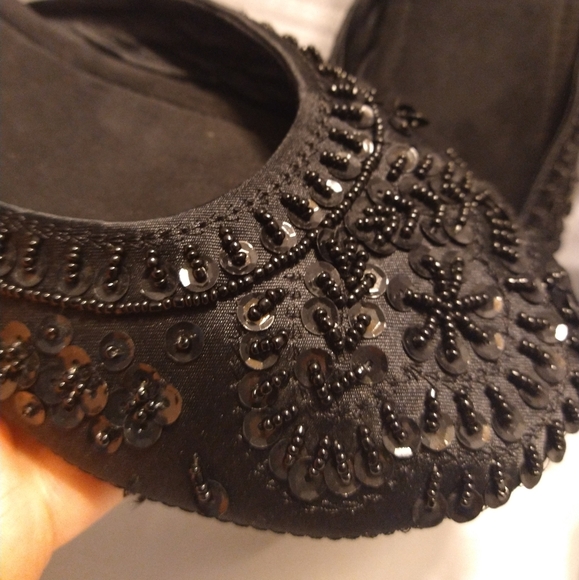 Black Beaded Slip on Shoe 9/10 - Picture 7 of 11